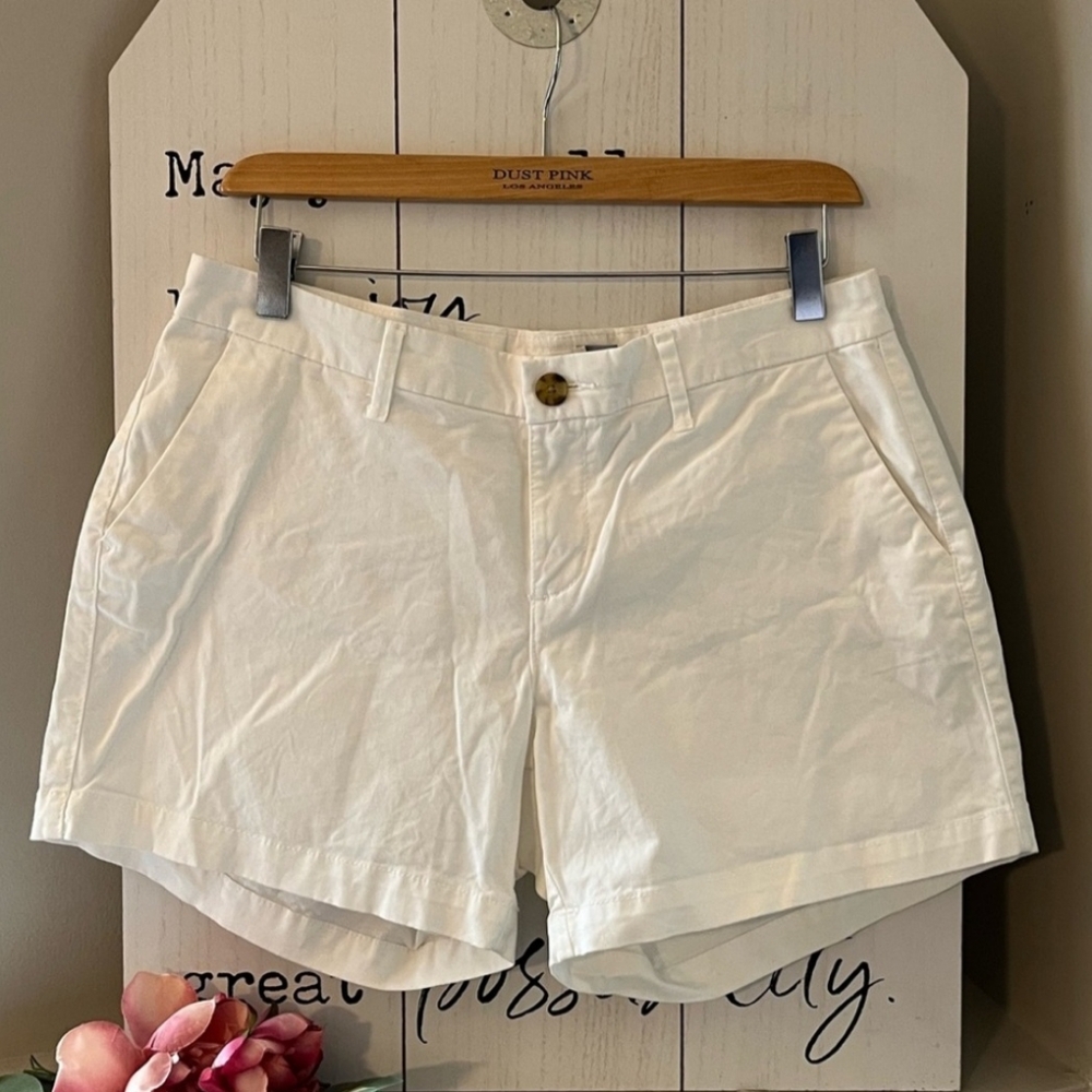 Old Navy White Everyday Womens Shorts